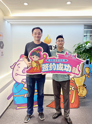 陳小蠻蒜香炸雞品牌再添新店，成功簽約鄭州新密店